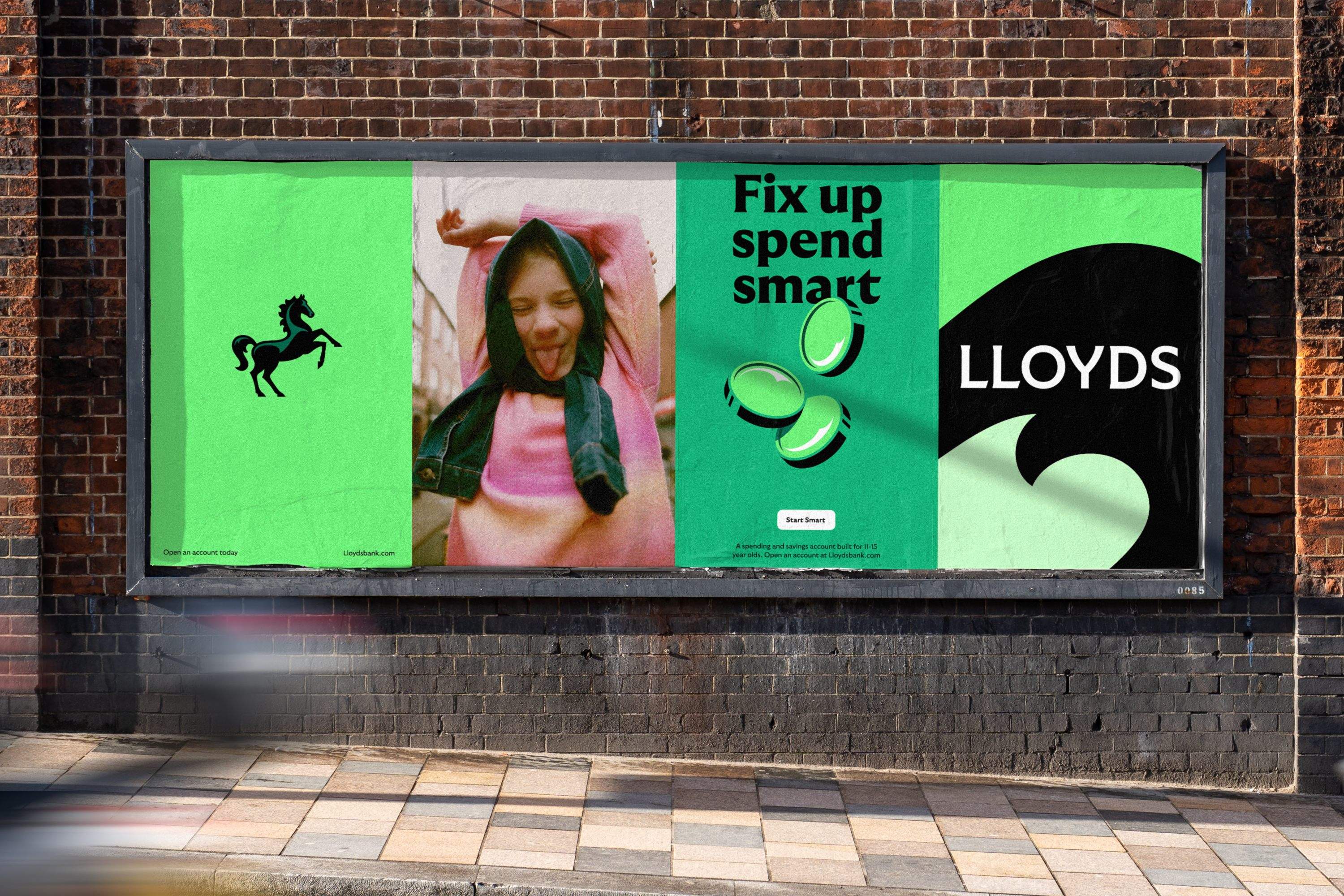 Lloyds outdoor advertising