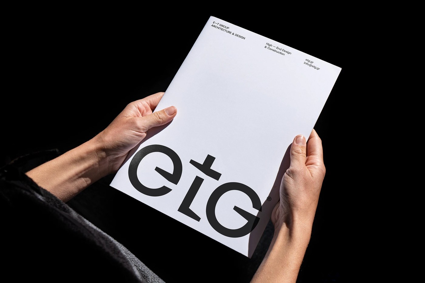 E - T GROUP architectural brand identity documentation binder by iFRAME DESIGN STUDIO