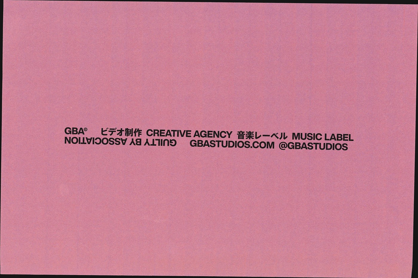 Detalle de la primera pantalla que muestra el diseño de cuadrícula del diseño del sitio web de identidad visual lundgrenlindqvist