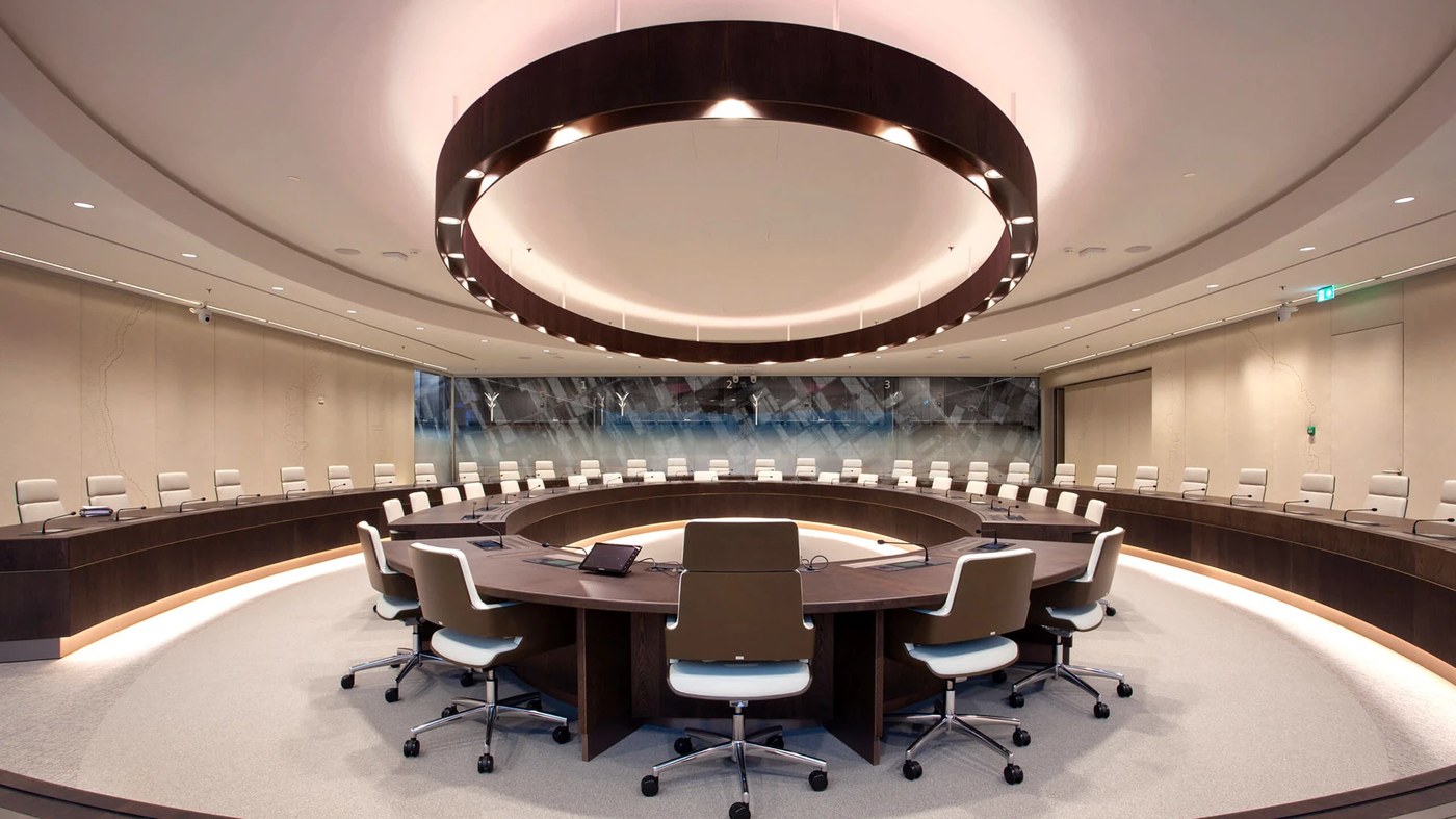 Circular council chamber boardroom featuring spatial design glass privacy film
