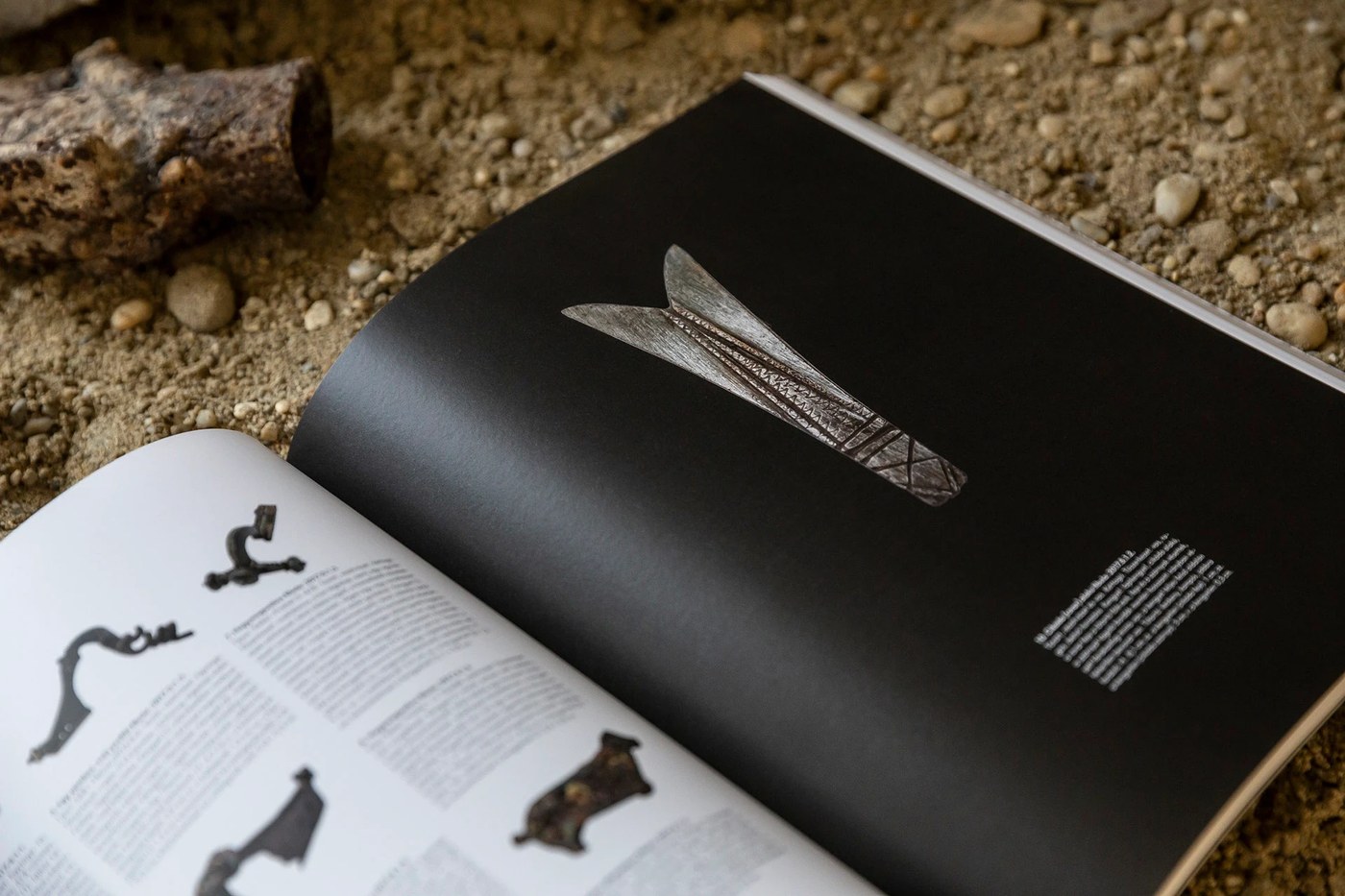 Editorial Design: Treasure Hunt by Agnes Herr