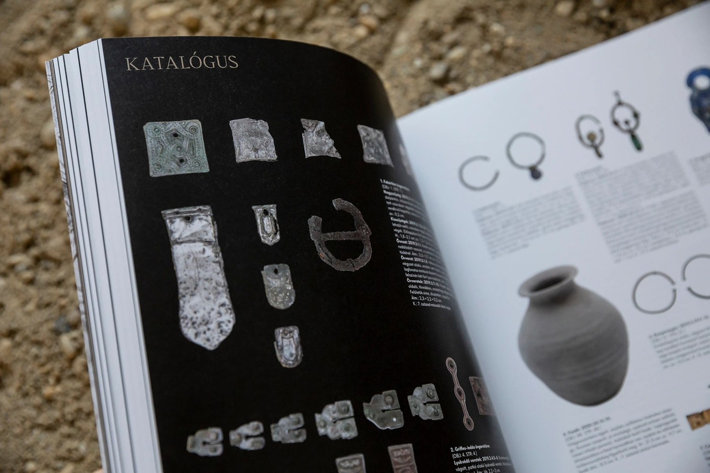 Editorial Design: Treasure Hunt by Agnes Herr