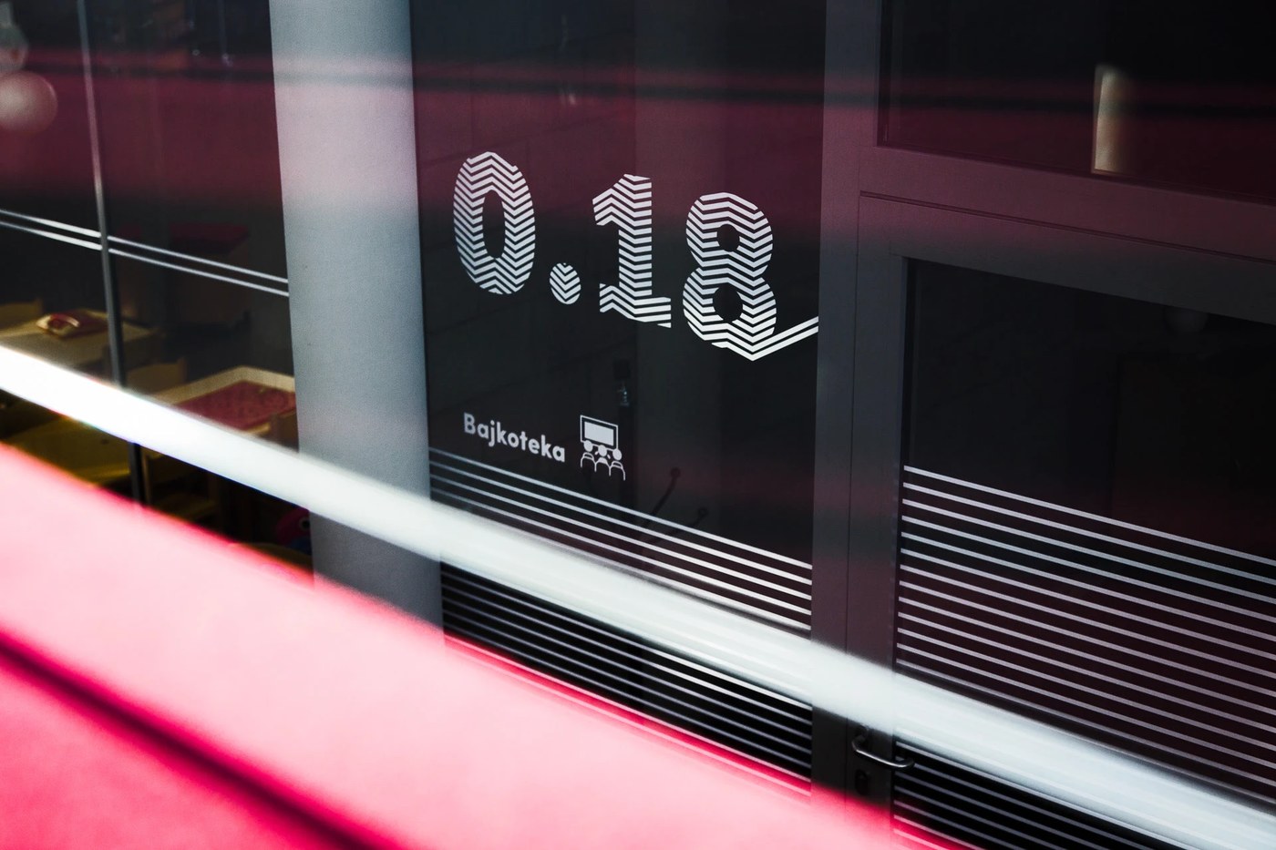 Wayfinding system mediateka tychy blank studio: Spatial Geometry