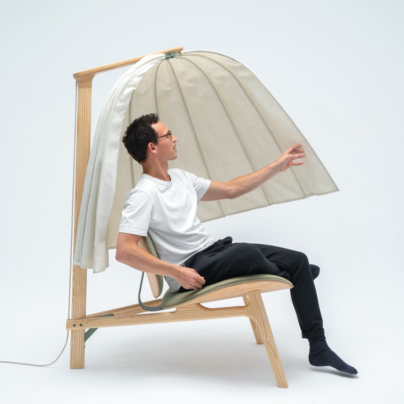 Shanti Meditation Chair Industrial Design by Futurewave