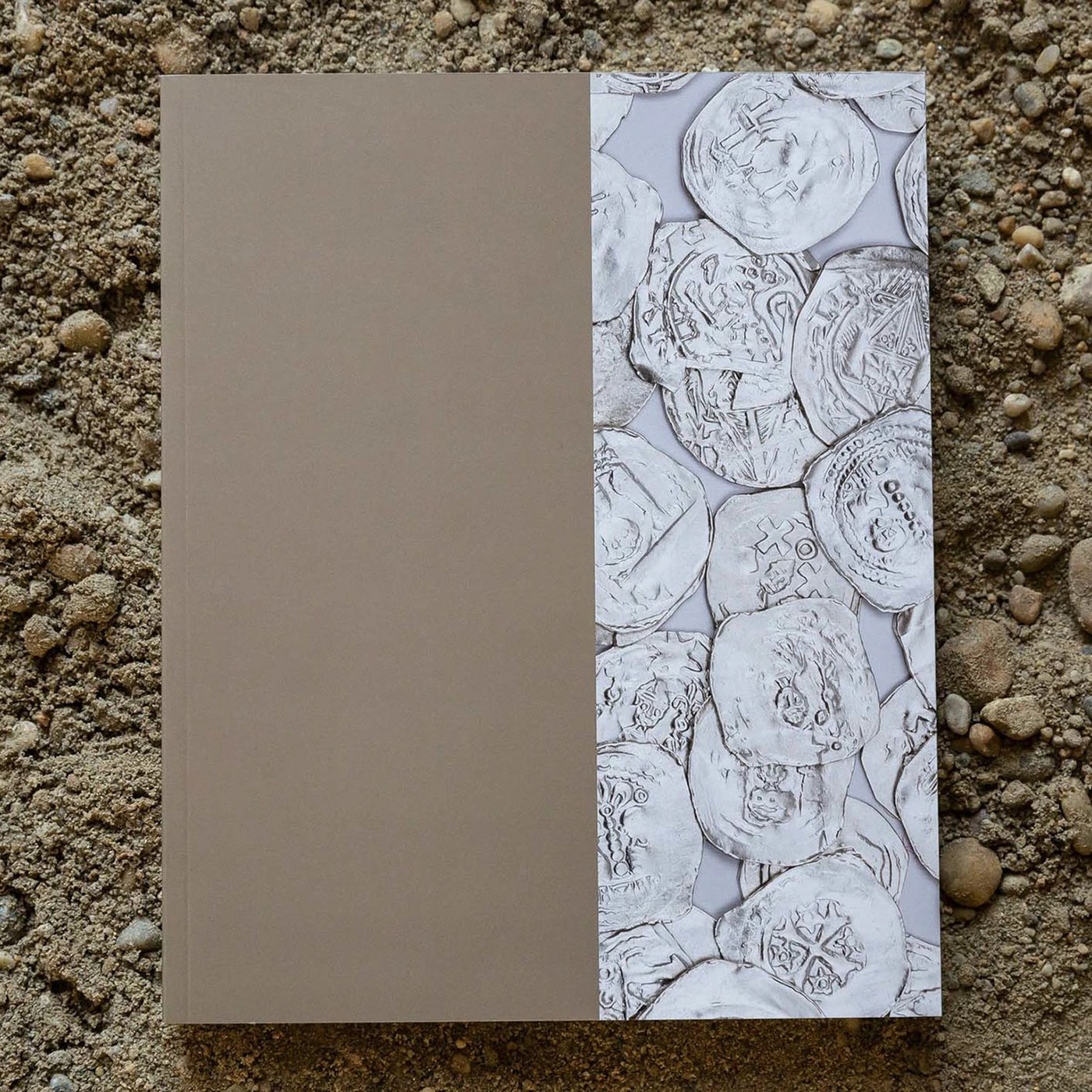 Editorial Design: Treasure Hunt by Agnes Herr