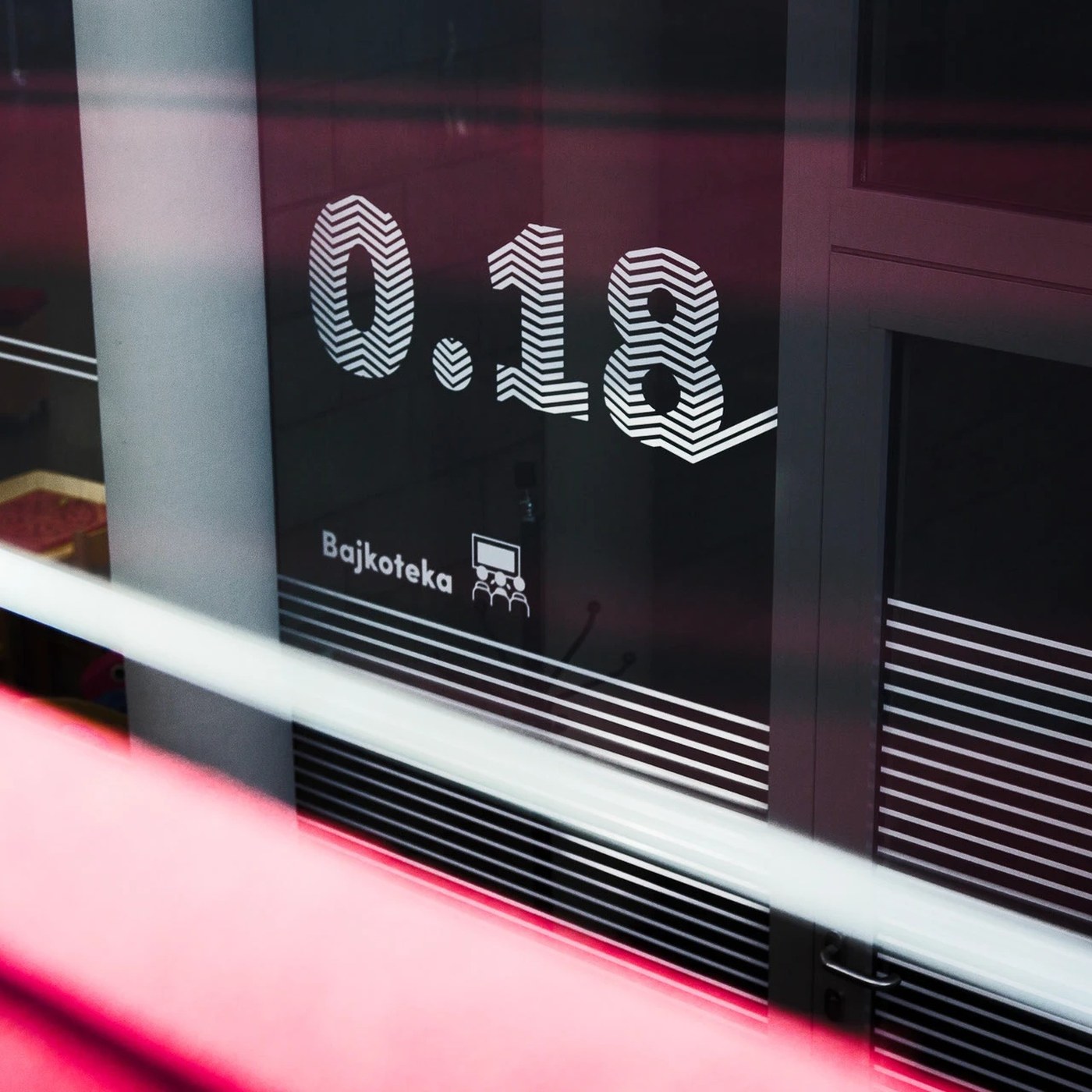 Wayfinding system mediateka tychy blank studio: Spatial Geometry