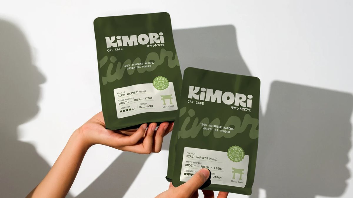 Marca de maqueta de diseño de interfaz de usuario de la aplicación móvil Kimori Matcha Cat Cafe