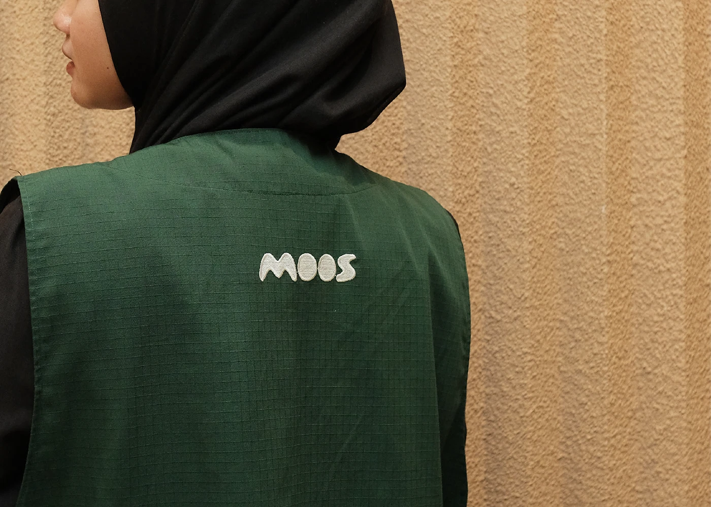Minimalist Spatial Branding for Moos Architecture Cafe