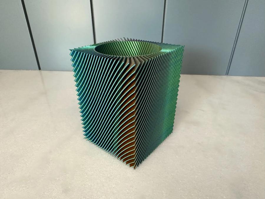 Nechiswa's 3D Printed Pencil Holder Is a Spiral Vase Study