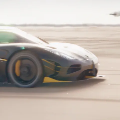 Capturing Speed in Motion Design: E39 M5 vs. Agera RS