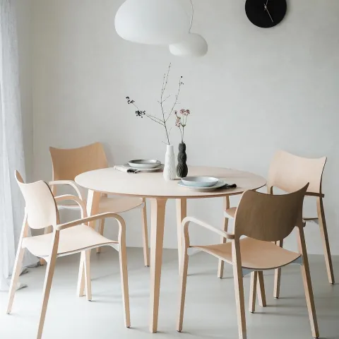 Martin Žampach's WAVE: 3D Printed Vases Built for FDM