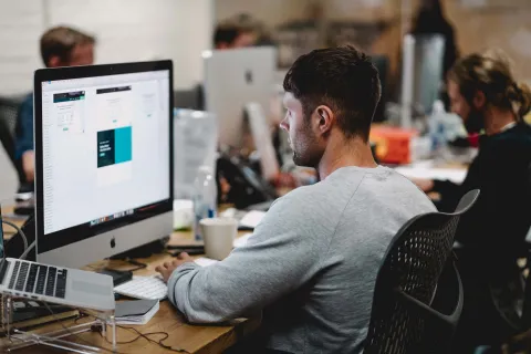 How much does a UX designer earn around the World?