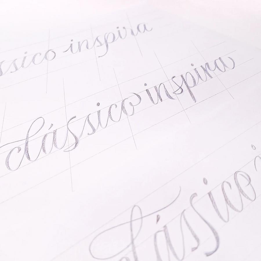 Calligraphic pencil sketches on construction grid for Reserva Script typography design by Plau